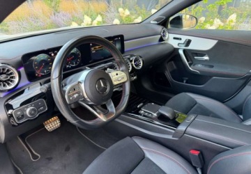 Mercedes CLA C118/X118 Coupe Facelifting 1.3 200 163KM 2023 Mercedes-Benz CLA Mercedes-Benz CLA 200 AMG Line 7G-DCT 1.3 Benzyna 163KM, zdjęcie 20