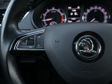Skoda Octavia III Kombi Facelifting 1.5 TSI ACT 150KM 2019 Skoda Octavia 1.5 TSI, Salon Polska, zdjęcie 16