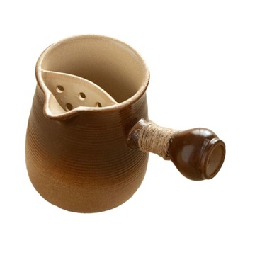 Ceramiczny czajniczek trwały z uchwytem zapob