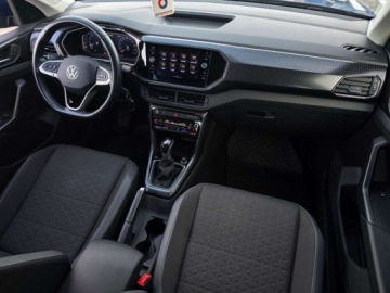 Volkswagen T-Cross SUV 1.5 TSI 150KM 2022 Volkswagen T-Cross 1.5TSI 150KM FV23 DSG Style Pakiety: Tech - Komfort - Z, zdjęcie 25