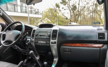 Toyota Land Cruiser IV 3.0 D-4D 173KM 2007 Toyota Land Cruiser 3,0D-4D Bezwypadkowy Salon PL 3.0 Diesel 173KM, zdjęcie 9