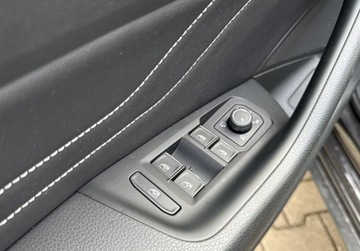 Volkswagen Arteon Fastback Facelifting 2.0 TDI 200KM 2022 Volkswagen Arteon Arteon 2.0 TDI 4Motion R-Line DSG - diesel, naped 4x4, 5, zdjęcie 27