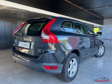 Volvo XC60 I SUV 2.4 D3 163KM 2009 Volvo XC 60 2.4AWDMomentumtylko 201Tkmskoranowy rozrzadoponyserwisASO Volvo, zdjęcie 1