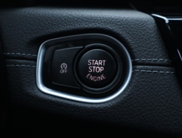 BMW Seria 2 F22-F23-F45-F46 Coupe Facelifting 218d 150KM 2020 BMW 2 Gran Tourer 218d Gran Tourer, Automat, zdjęcie 16