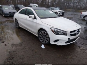 Mercedes CLA C118/X118 2019 Mercedes-Benz CLA 2019 r., 2,0L 4 MATIC 2.0 Benzyna 208KM, zdjęcie 2
