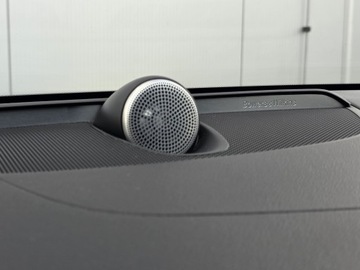 Volvo V60 II  Kombi 2.0 D4 190KM 2019 Volvo V60 Cross Country Salon PL Pro D4 B 190KM AW, zdjęcie 30