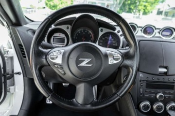 Nissan 370Z 2009 Nissan 370 Z Touring Coupe 2009 3.7 Benzyna 332KM, zdjęcie 13