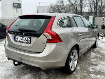 Volvo V60 I Kombi Facelifting 2.0 D3 DRIVE-E 150KM 2015 Volvo V60 Navi PDC Climatronic Gwarancja, zdjęcie 8