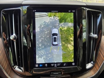 Volvo XC60 II 2023 VOLVO XC60 Plus Bright Theme, B5 2.0l Mild Hybrid 250KM Przebieg:50, 022, zdjęcie 11