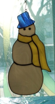 Снеговик украшение окна витраж зима желтый