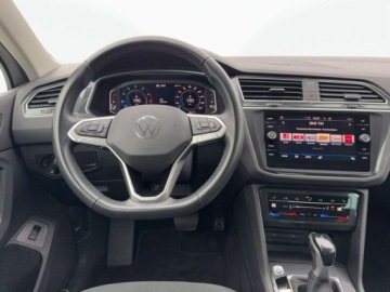 Volkswagen Tiguan II SUV Facelifting 1.5 TSI 150KM 2023 Volkswagen Tiguan TSI 150KM Elegance DSG FVAT23 MATRIX Keyless, zdjęcie 15