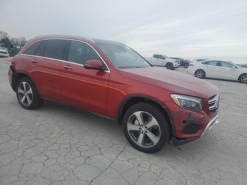 Mercedes GLC C253 2017 Mercedes-Benz GLC 300 SUV 2017 2.0 Benzyna 241KM, zdjęcie 8
