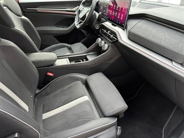 Skoda Kodiaq II SUV Plug-In 1.5 TSI Plug-In Hybrid 204KM 2024 Skoda Kodiaq 1.5TSI mHEV 204KM Selection DSG l LED, zdjęcie 8
