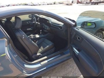 Ford Mustang VI 2024 Ford Mustang GT Premium Fastback 2024 5.0l 5.0 Benzyna 480KM, zdjęcie 9