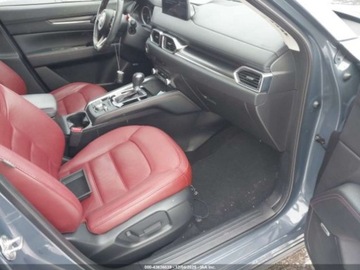 Mazda CX-5 II SUV Facelifting 2.5 SKYACTIV-G 194KM 2024 Mazda CX-5 2.5 194 KM, 4x4, Carbon Edition, mala szkoda, przedstawiciel IAA, zdjęcie 4