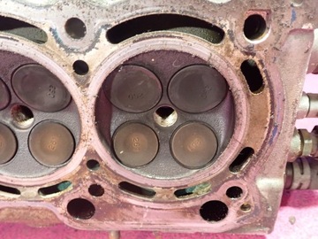 MITSUBISHI COLT VI Z30 1,1 12V 3A91 75KM HLAVA KRYT VAČKA MN155157H