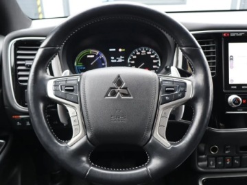 Mitsubishi Outlander III SUV PHEV Facelifting 2020 2.4 PHEV 224KM 2020 Mitsubishi Outlander 2.4 PHEV, Salon Polska, zdjęcie 16