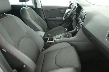 Seat Leon III Hatchback Facelifting 1.4 TSI 125KM 2018 Seat Leon 1.4 TSI, Salon Polska, Serwis ASO, zdjęcie 6