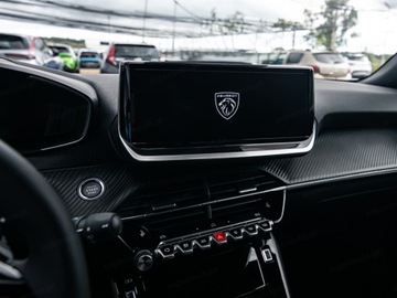 Peugeot 2008 II 2025 Od ręki - Allure EAT8 1.2 PureTech 130KM / Pakiet Vision i Drive Assist, zdjęcie 9