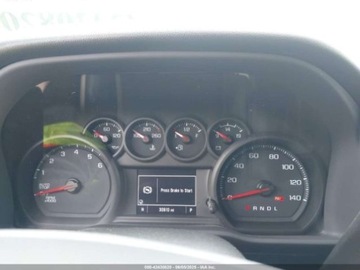Chevrolet Silverado II 2022 Chevrolet Silverado 1500, 2022r., 4x4, 5.3L 5.3 Benzyna 355KM, zdjęcie 10