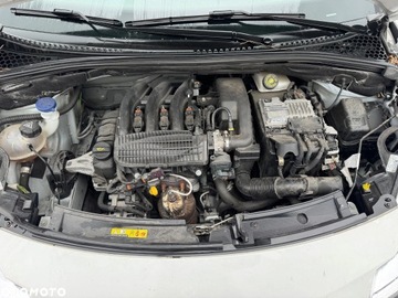 DS 3 Hatchback Facelifting 2016 1.2 PureTech 82KM 2017 Citroen DS3 1.2i 2017r/ automat/ niski przebieg, zdjęcie 9