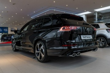 Volkswagen Golf VIII R Facelifting 2.0 TSI 333KM 2025 Volkswagen Golf Variant R 2.0 TSI 4Motion 333 KM, zdjęcie 4