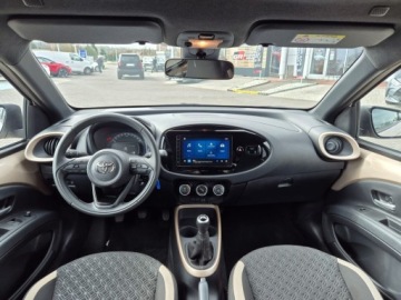 Toyota Aygo X 1.1 VVT-i 72KM 2025 Toyota Aygo X 1.0 VVTi Style 1.0 VVTi Style Salon, zdjęcie 4