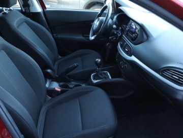 Fiat Tipo II Hatchback 1.4 95KM 2017 Fiat Tipo 1.4 16V, Salon Polska, Klima, zdjęcie 8