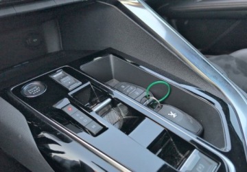 Peugeot 5008 II Crossover Facelifting 1.5 BlueHDi 130KM 2024 Peugeot 5008 1.5 BlueHDi GT SS EAT8 SalonPL FVat Od Reki Bogata Wersja, zdjęcie 18