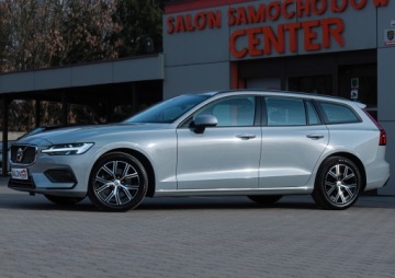 Volvo V60 II  2024 Volvo V60 2,0T 177 aut Hak Ogrz,Kier.+4xFotele Kamera DVD DAB NFC perła TOP, zdjęcie 36