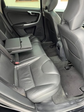 Volvo XC60 I SUV Facelifting 3.0 T6 304KM 2015 Volvo XC60 3.0 T6 304 KM AWD | Wersja Platinum | Zdalnie Odpalanie, zdjęcie 9