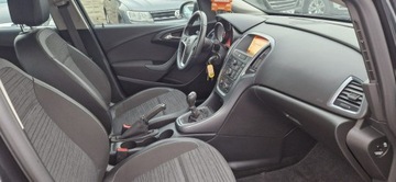 Opel Astra J GTC 1.4 100KM 2014 Opel Astra Super Stan Bezwypadkowy, zdjęcie 19