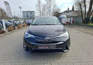Toyota Avensis III Sedan Facelifting 2015 2.0 D-4D 143KM 2017 Toyota Avensis Toyota Avensis 2.0 Diesel 143KM, zdjęcie 4