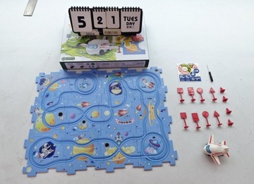 Интерактивная железнодорожная дорожка из головоломки от логики головоломки Торы пространство для детей