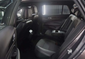 Opel Insignia II Sports Tourer Facelifting 2.0 Diesel 174KM 2022 Opel Insignia Bardzo bogate wyposazenie Automat Atrakcyjna cena 2.0, zdjęcie 6