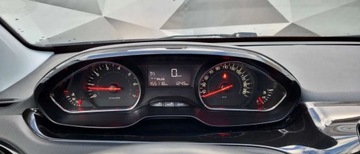 Peugeot 208 I Hatchback 3d 1.4 VTI 95KM 2014 Peugeot 208 1.4 95 KM bezwypadkowy Zarejestrowany Gwarancja GAZ 1.4 95KM, zdjęcie 25