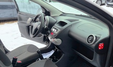 Toyota Aygo I Hatchback 5d Facelifting 1.0 VVT-i 68KM 2014 Toyota Aygo 1,0 Ben 68 km Benzyna 68KM, zdjęcie 22