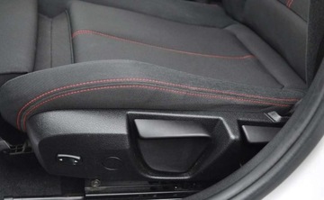 BMW Seria 1 F20-F21 Hatchback 5d 116i 136KM 2012 BMW Seria 1 SPORT Benzyna Nawigacja 1.6 Benzyna 136KM, zdjęcie 19