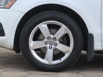 Audi Q5 I SUV 3.2 FSI 270KM 2010 Audi Q5 3.2 FSI, 4X4, Automat, Skóra, Navi, zdjęcie 14