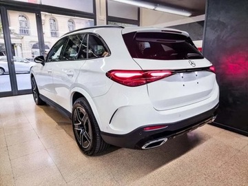 Mercedes GLC C254/X254 Coupe 2.0 220d 197KM 2025 MERCEDES-BENZ GLC 220 d 4-Matic AMG Line 2.0 (197KM) 2025, zdjęcie 3
