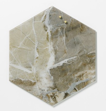 MARMUR BEŻ heksagonalna TABLICA MAGNETYCZNA 42x48
