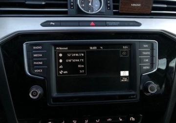 Volkswagen Passat B8 Limousine 1.8 TSI BlueMotion Technology 180KM 2017 Volkswagen Passat Passat 1.8 TSI Highline DSG Vat Marza Salon PL Naw, zdjęcie 11