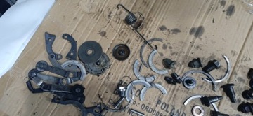 SUZUKI GS 500 CZĘŚĆI SILNIK MOCOWANIE UCHWYT ŚRUBA