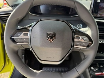 Peugeot 208 II e-208 Facelifting Elektryczny 136KM 2025 e-208 Allure 136KM / Pakiet Vision &amp; Navigation, Pakiet Access, zdjęcie 5