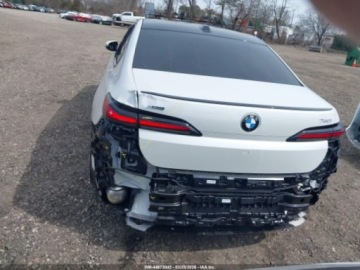 BMW Seria 7 G70 2024 BMW Seria 7 740i, 2024r., 4x4, 3.0L 3.0 Benzyna 375KM, zdjęcie 7