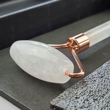 МАССАЖЕР ДЛЯ ЛИЦА DENI CARTE КВАРЦОВЫЙ РОЛИК