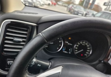 Mitsubishi Outlander III SUV Facelifting 2015 2.0 MIVEC 150KM 2015 Mitsubishi Outlander 2.0Benz 150KM Kamera ALU Temp Grz.Fotele Serwis Oplat, zdjęcie 30