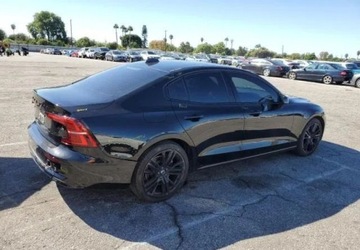 Volvo S60 III 2024 Volvo S60 Auta z USA - Zapytaj o wiecej ofert 2.5 Benzyna 254KM, zdjęcie 12