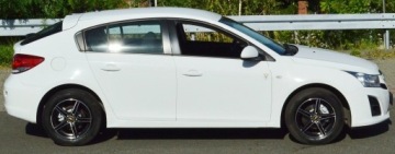 Chevrolet Cruze Hatchback 5d 1.6 16V DOHC 124KM 2013 CHEVROLET CRUZE 1.6 124 KM, zdjęcie 4