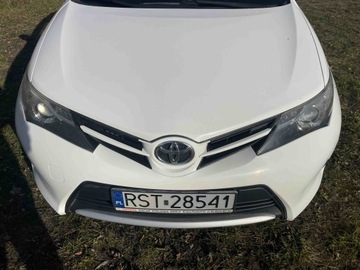 Toyota Auris II Touring Sports 1.3 Dual VVT-i 100 99KM 2014 TOYOTA AURIS (_E18_) 1.3 (NRE180_) 99 KM, zdjęcie 4